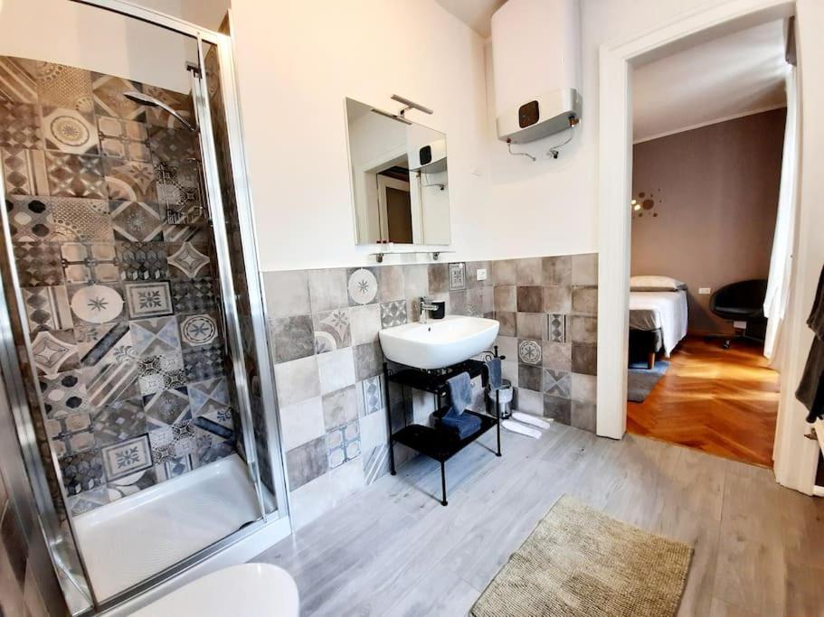 Residence Montanelli Триест Екстериор снимка