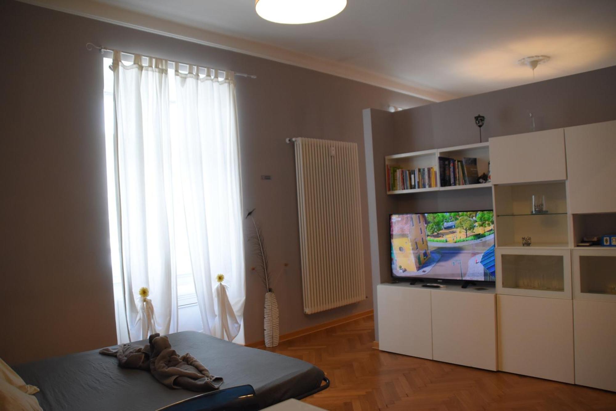 Residence Montanelli Триест Екстериор снимка