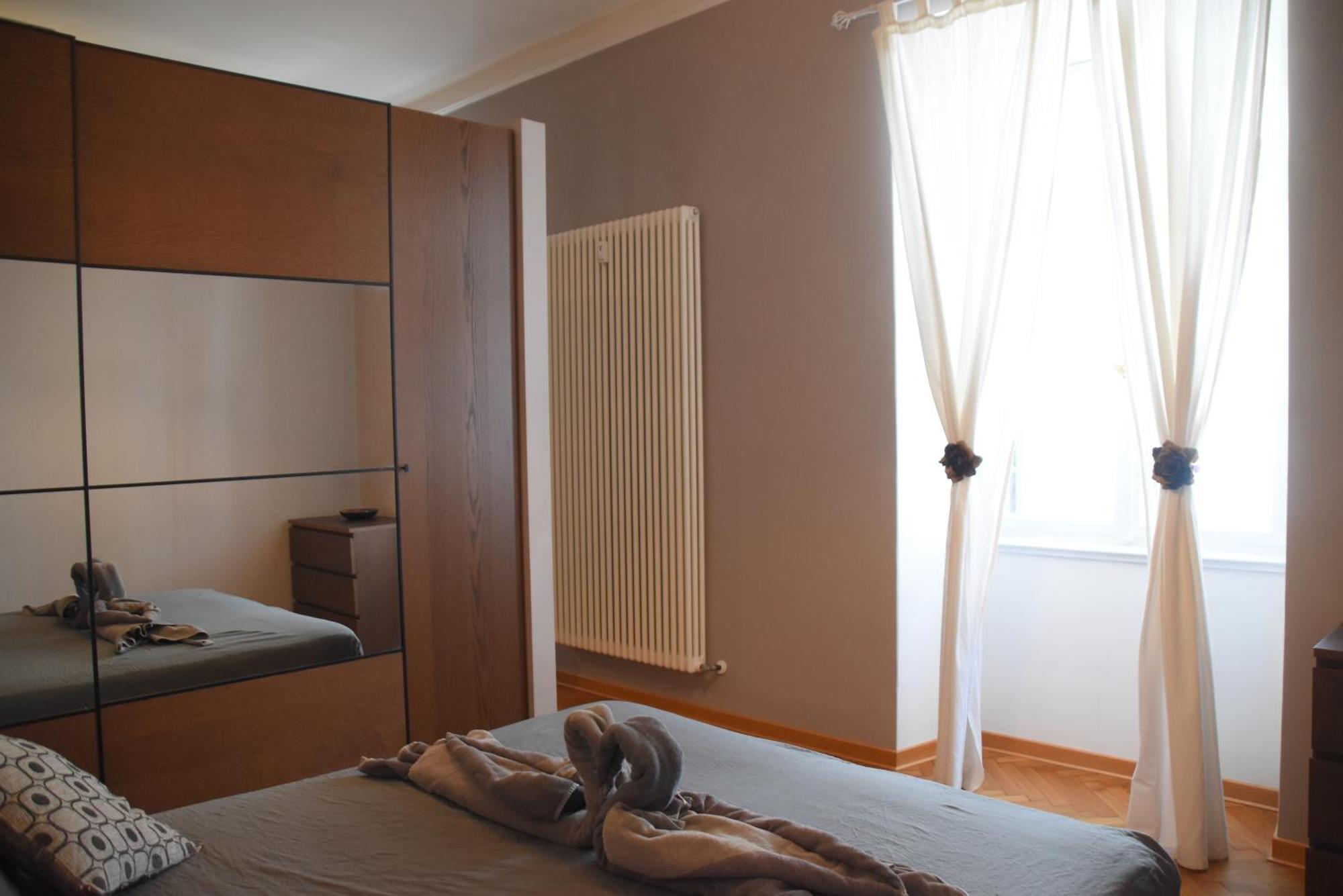 Residence Montanelli Триест Екстериор снимка