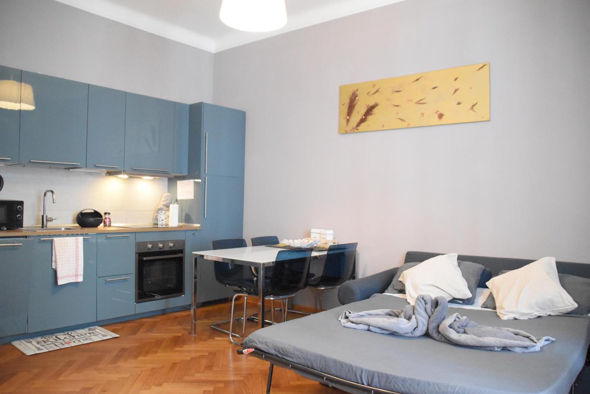 Residence Montanelli Триест Екстериор снимка