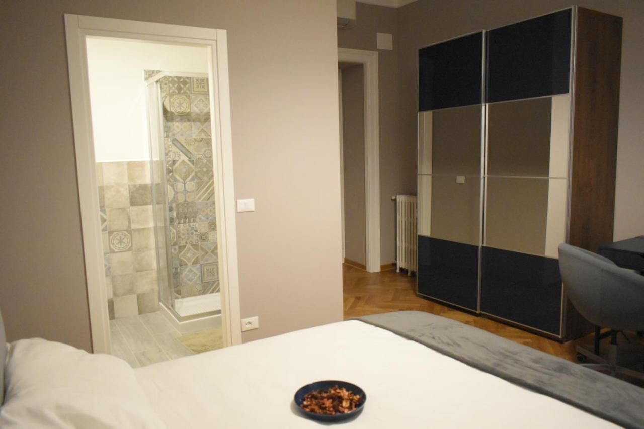 Residence Montanelli Триест Екстериор снимка