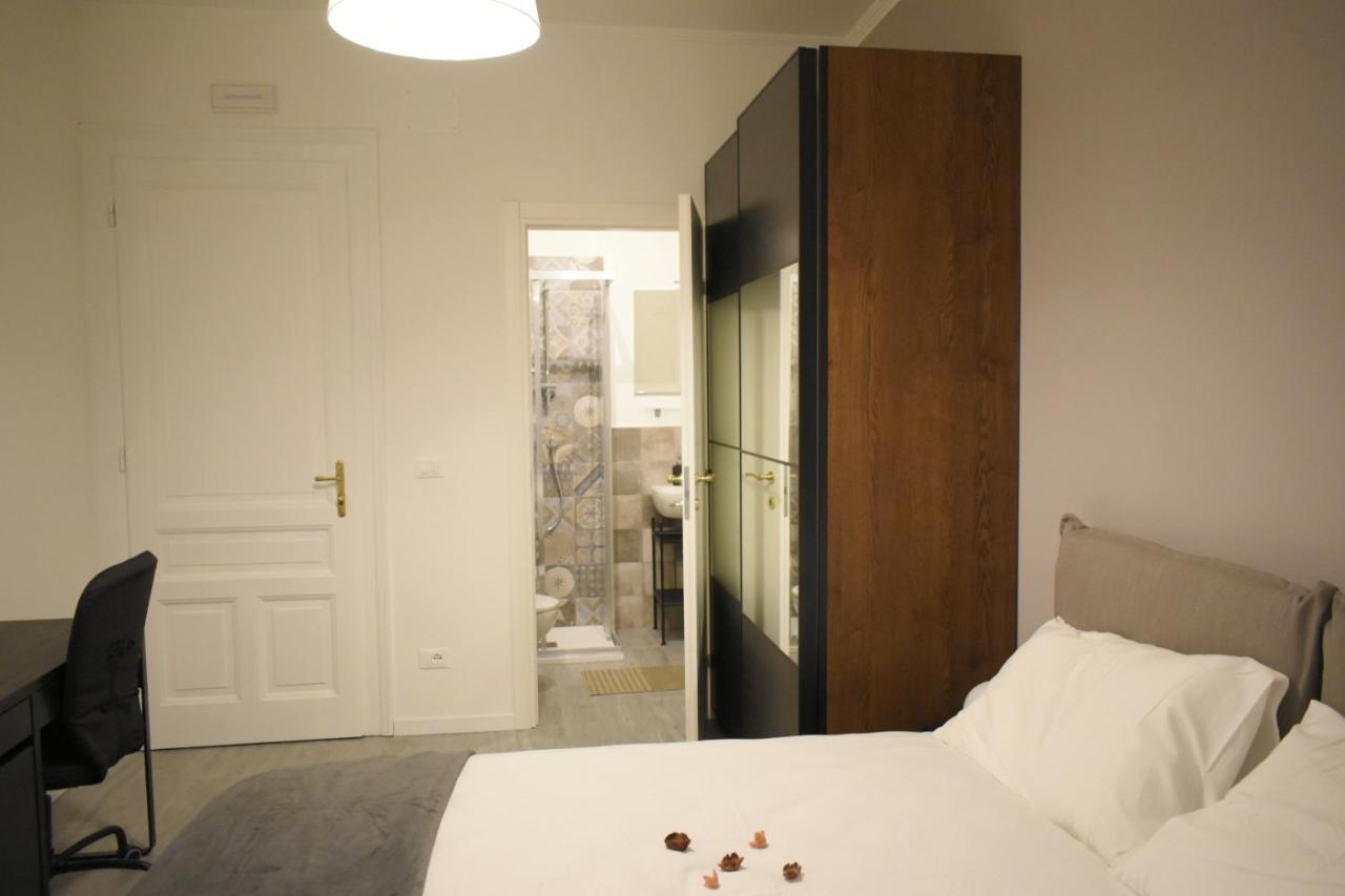 Residence Montanelli Триест Екстериор снимка